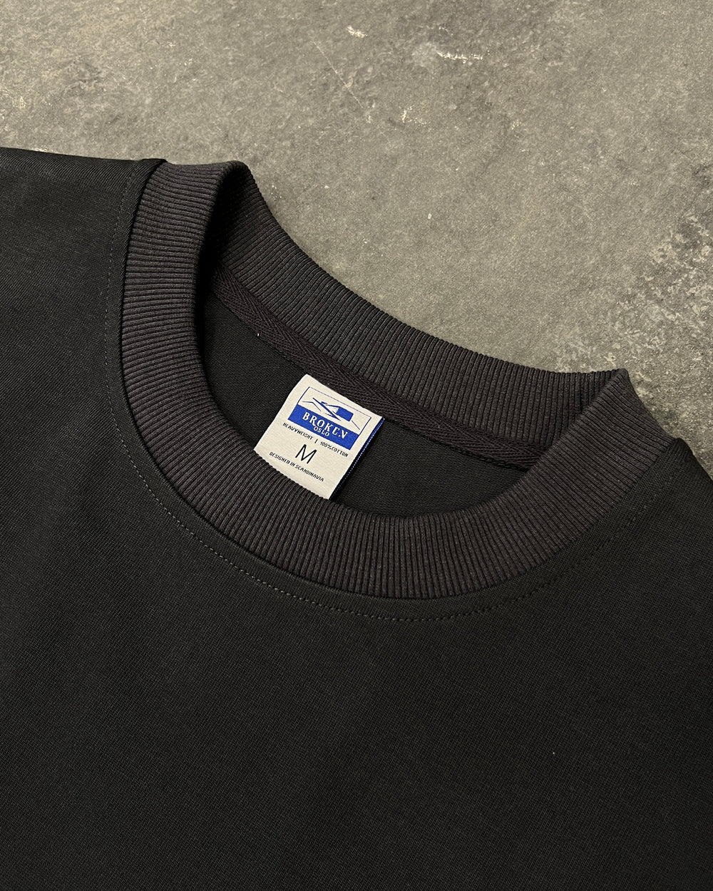 Black half sleeve tshirt