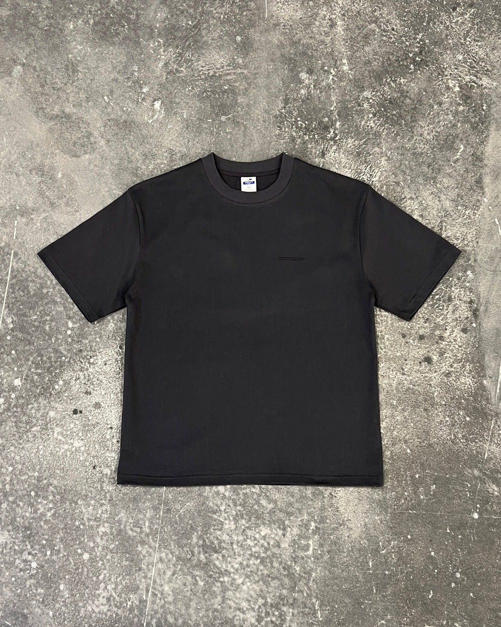Black half sleeve tshirt